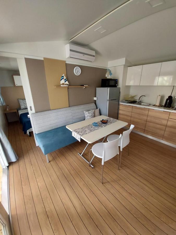 Philomena Mobile Home Camping Pašman Exterior foto
