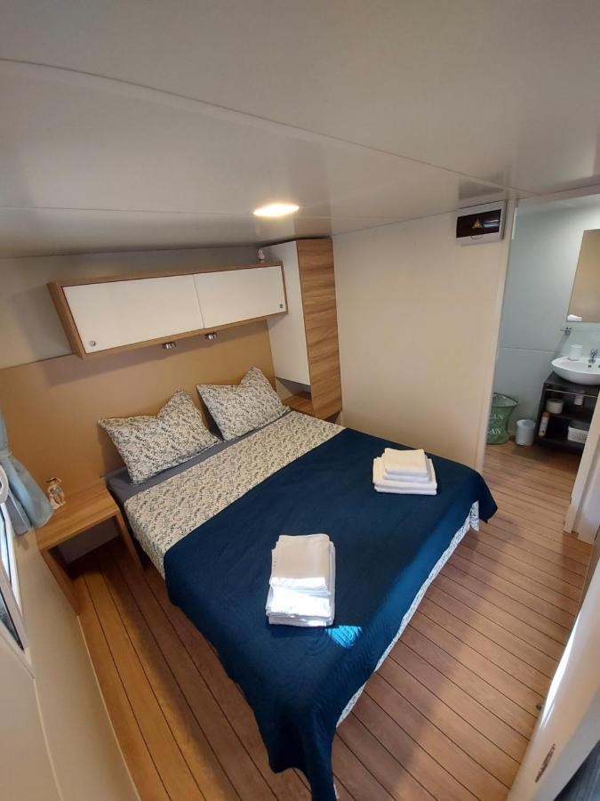 Philomena Mobile Home Camping Pašman Exterior foto